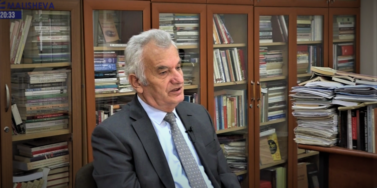 N`Pult: I ftuar Prof. Dr. Zymer Neziri!