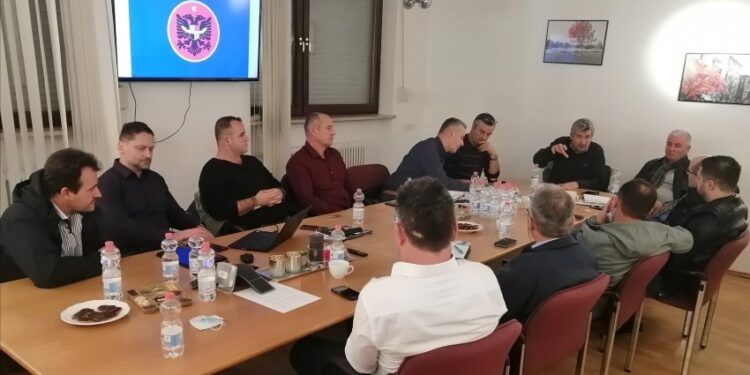 Nëndega e LDK-së, në Bavarinë e Epërme, po pastrohet e forcohet
