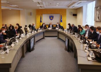 Kosovë, 7 komuna përfshirë Prishtinën në karantinë për vikend