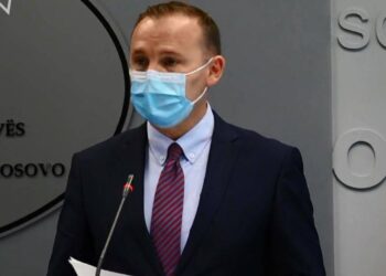 Masat e reja kundër COVID-19, kufizohet orari i punës së gastronomisë dhe qendrave tregtare