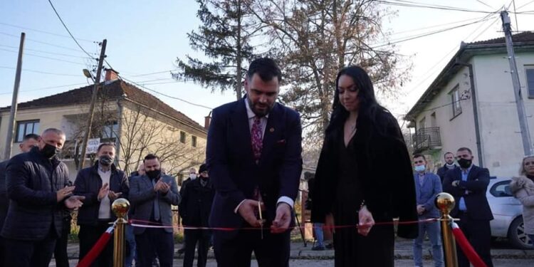 Hapet Zyra e Këshillit Nacional Shqiptar  në Medvegjë!