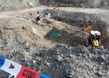 Serbi, filloi procesi i zhvarrosjes së mbetjeve mortore në varrezën masive afër Rashkës