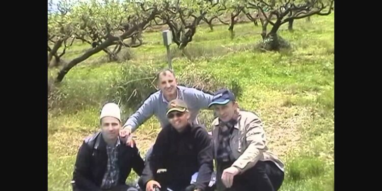 MAXHUN SMAJLI NE RADIO DUKAGJINI – 01 MAJ 2012 – MARSHI I MERGIMTARIT