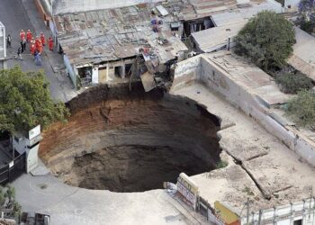 Këtij fenomeni i thonë “Të lëshoftë toka”?