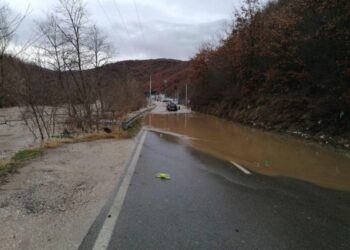 Fshatrat e Bujanocit nën ujë, rrezik për përmbytje masive (VIDEO)
