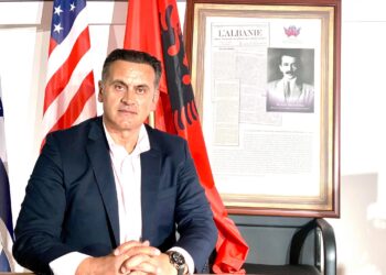 Mengelet e të menduarit partiak po e dëmtojnë kontiunitetin e zhvillimit