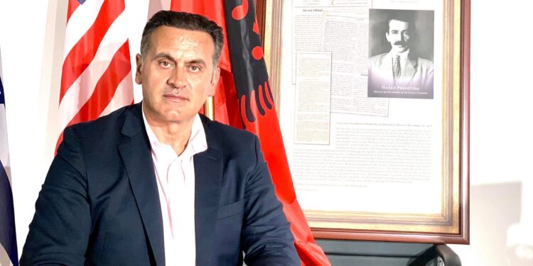 Mengelet e të menduarit partiak po e dëmtojnë kontiunitetin e zhvillimit