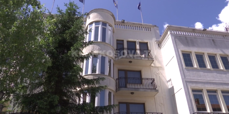 FAMILJA SIMBOL RUGOVA, PA PËRFAQËSIM NË PARLAMENT