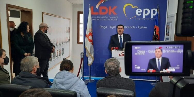 I preferuari i PDK-së Lutfi Haziri, shpall kandidaturën për kryetar të LDK-së