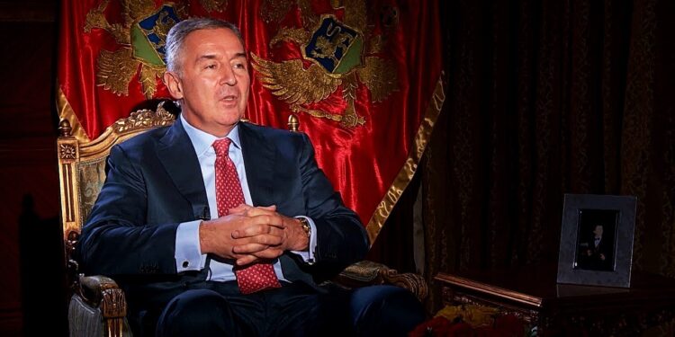 ĐUKANOVIĆ: VUČIĆ UGROŽAVA STABILNOST REGIONA