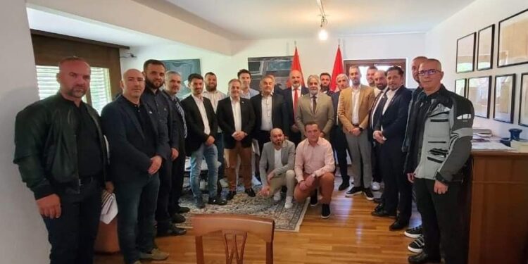 HISTORIKE: BASHKOHEN SHOQATAT E LUGINËS NË ZVICËR