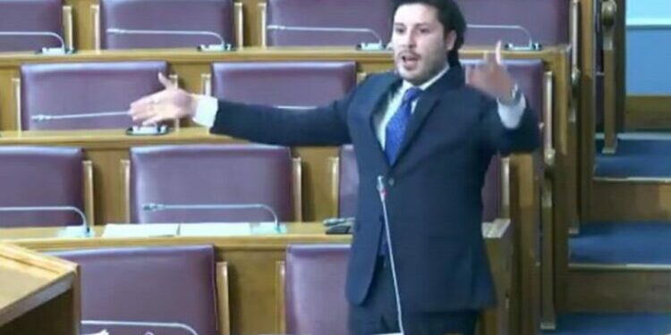 Abazović odgovorio Vučiću: Crna Gora je nezavisna država koja sama odlučuje o svojoj sudbini, to neka vam bude jasno