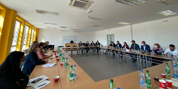 Shtatë pika për status special!