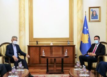 Kryekuvendrari Konjufca priti në takim deputetët e koalicionit “Lugina e Bashkuar – SDA Sanxhak”