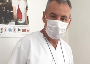 Bajram Salihu, infermier në spitalin rajonal të Gjilanit përkrah materialisht shoqatën “Kosova për Sanxhakun”