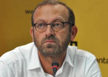 Britmat “harrojeni të kaluarën”, “arti bashkon popujt” etj. janë jo vetëm cinike, por edhe fyese ndaj shqiptarëve të Kosovës