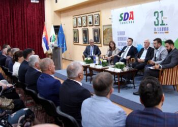 Sanxhaku urë  bashkëpunimi midis B dh H dhe Kosovës: Të dërguarit e Izetbegoviqit dhe Kurtit vizitojnë PAD-in (SDA) e Sanxhakut