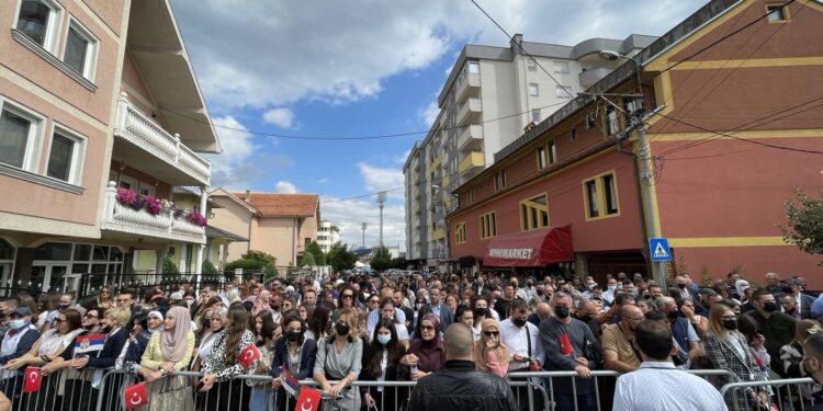 Festë popullore në Sanxhak, hapet konzullata turke