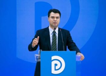 Lulzim Basha përjashton Sali Berishën prej grupit parlamentar