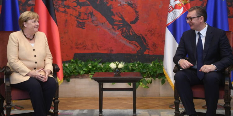 Vuçiq: Faleminderit Merkel për gjithçka që është bërë për Serbinë