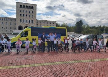 Solidariteti me jetimët, ALSAR dhe WEFA lumturojnë fëmijë të Tiranës