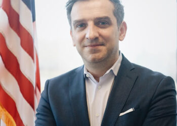 Një shqiptar në krye të projektit që do të transformojë politikat madhore të SHBA-së