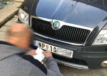 Zbatimi i vendimit sipas marrëveshjes së arritur në Bruksel mbi vendosjen e stikersave në targa