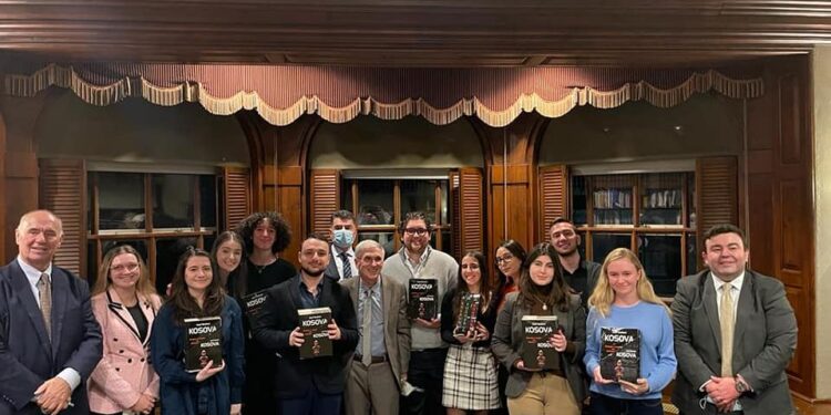 PROMOVIM DINJITOZ I “KOSOVES” NË HARVARD