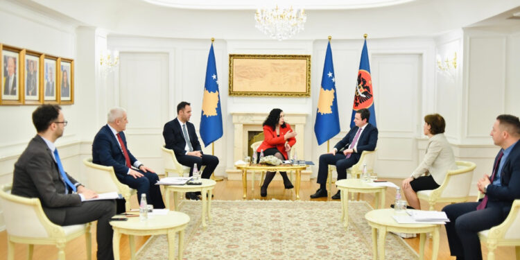 Deklaratë e përbashkët e krerëve të institucioneve të Republikës së Kosovës pas agresionit ushtarak dhe invadimit të Ukrainës nga Federata Ruse