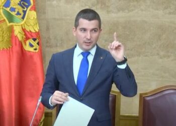 Shkarkohet kryetari i Kuvendit të Malit të Zi, Aleksa Beçiq