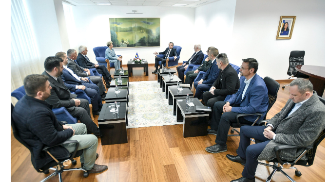 Kryeministri Kurti takoi përfaqësuesit politikë të shqiptarëve në Preshevë, Medvegjë dhe Bujanoc