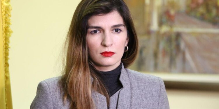 Ćudić pisala Rami: Bezuslovno priznajte i osudite genocid