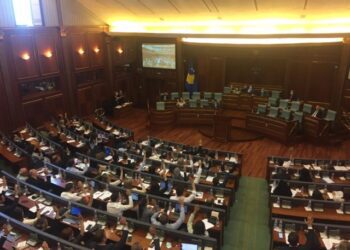 Kuvendi me seancë, votohet projektligji për deklarimin e pasurisë dhe shkarkimin e bordit të ZRrE-së