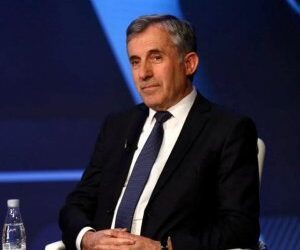 Heshtje para furtunës!