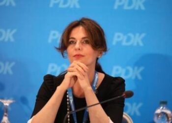 Çitaku thumbon deputeten e VV-së për fontanën e ujit në Kuvend