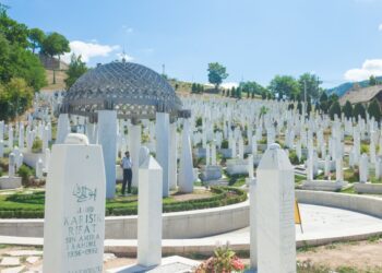 Në Sanxhak pllakë përkujtmore për viktimat shqiptare