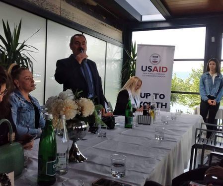 USAID- UP TO YOUTH SHENON DITËN BOTËRORE TË PAQES