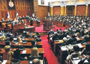 Kuvendi i Serbisë miraton raportin për dialogun me Kosovën, çfarë do të thotë kjo?