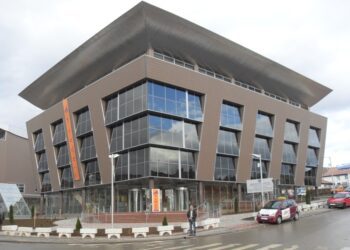 Konkurs per bursa per nxenesit e klases 10 ne IAAP (40)