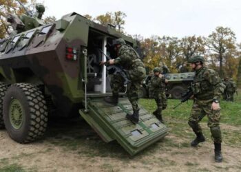 Ushtria serbe kërkon vullnetarë dhe ofrohet një pagë modeste