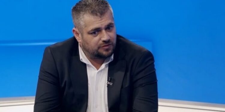 Andin Hoti: Më kërkuan 400 mijë euro, për të më “dëshmuar” se Ukshin Hoti është gjallë