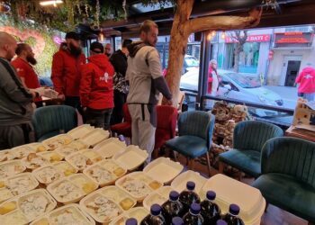 Tre organizata humanitare nga Novi Pazari shpërndajnë rreth 600 iftare çdo ditë