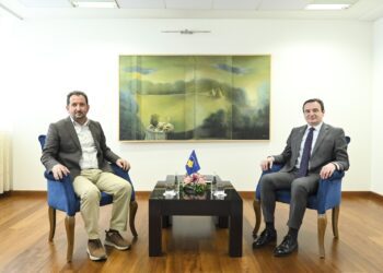Kurti emëron një këshilltar të jashtëm për marrëdhëniet me Maqedoninë e Veriut