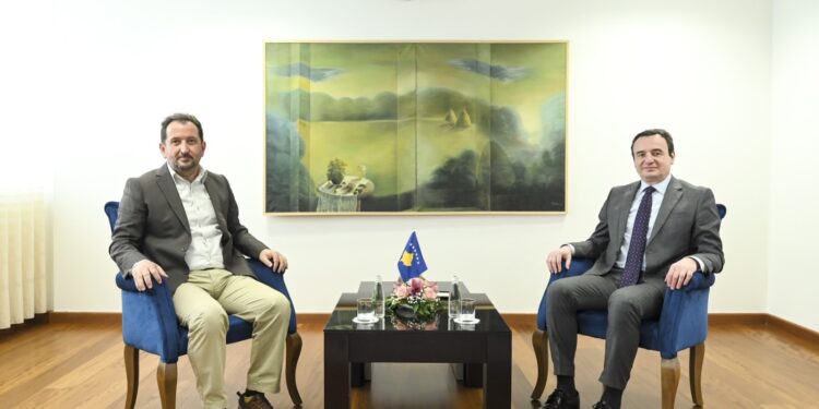 Kurti emëron një këshilltar të jashtëm për marrëdhëniet me Maqedoninë e Veriut