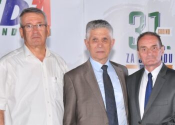 LIDERËT E SANXHAKUT (1)