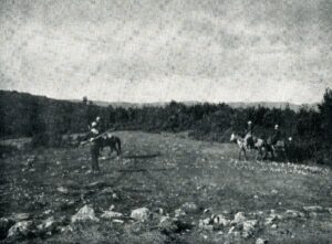 Crossing the Peshter mountains (Photo: Major Spaits 1912, 
