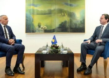 Kurti pret në takim Kamberin: E ke mbeshtetjen e plotë për angazhimin që bënë për shqiptarët e Luginës