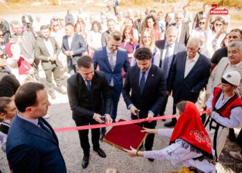 HAPJA SOLEMNE E SHKOLLËS SË RINOVUAR