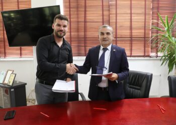 Kolegji AAB nënshkruan marrëveshje bashkëpunimi me Këshillin Kombëtar të Shqiptarëve në Serbi