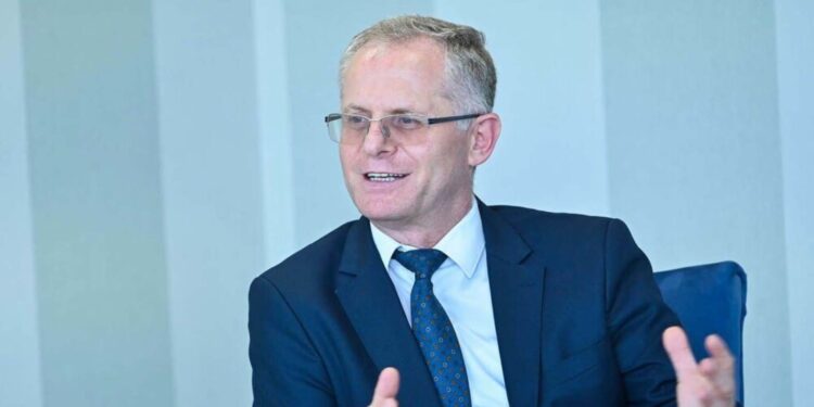 INTERVJU: Besnik Bislimi, glavni kosovski pregovarač i prvi zamenik premijera: Beograd nas sprečava da integrišemo Srbe